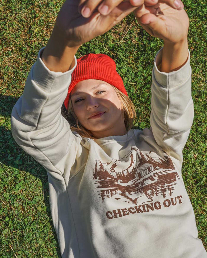 CHECKING OUT SWEATSHIRT